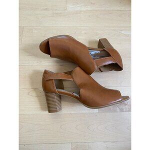 REACTION Kenneth Cole Women New Sandal Block Heel Peep Toe